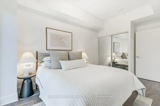Additional property image - 120 Parliament St Unit Th105