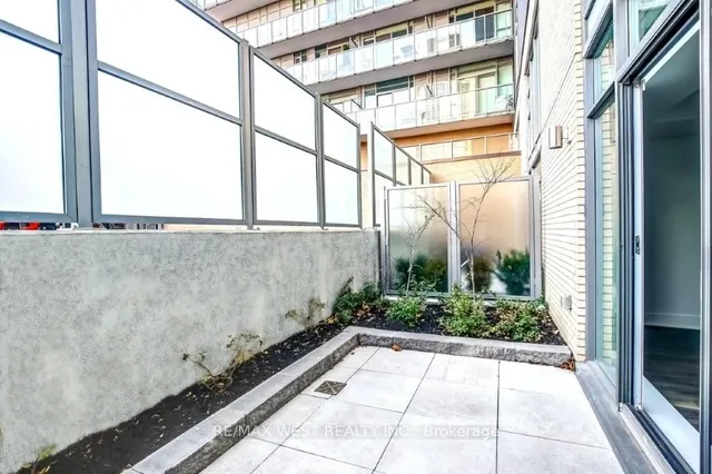 Additional property image - 120 Parliament St Unit Th105