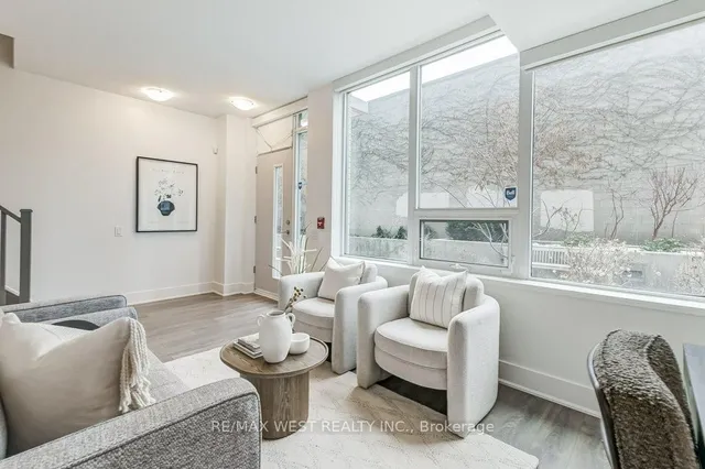 Additional property image - 120 Parliament St Unit Th105