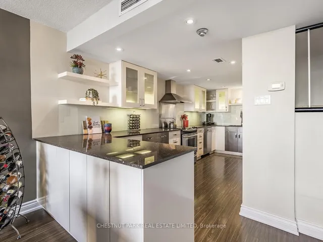 Additional property image - 360 Bloor St Unit PH1