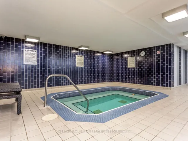 Additional property image - 360 Bloor St Unit PH1