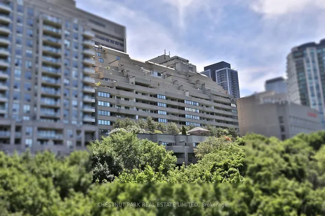 Additional property image - 360 Bloor St Unit PH1