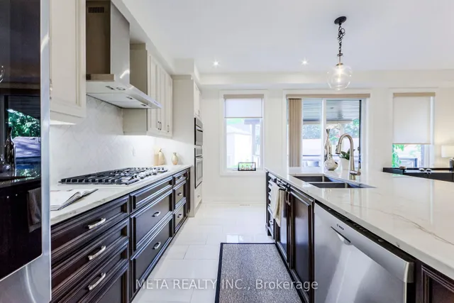 Additional property image - 23 Hollyhock Crt