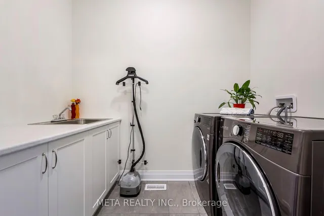 Additional property image - 23 Hollyhock Crt