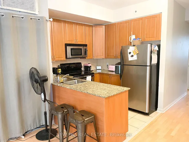 Additional property image - 88 Carr St Unit 19