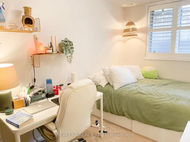 Additional property image - 88 Carr St Unit 19