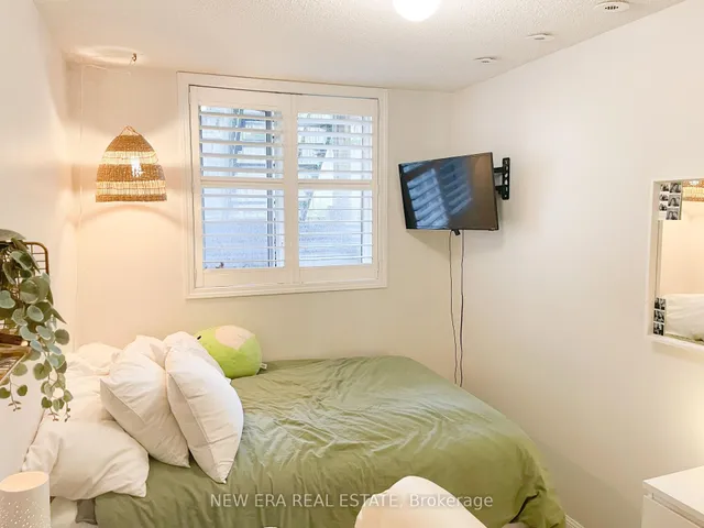 Additional property image - 88 Carr St Unit 19