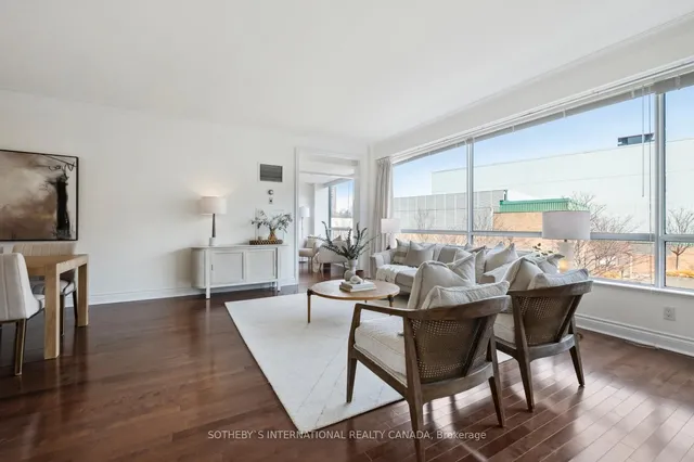 Additional property image - 77 Avenue Rd Unit 306
