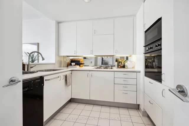 Additional property image - 77 Avenue Rd Unit 306