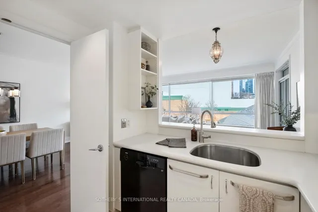Additional property image - 77 Avenue Rd Unit 306