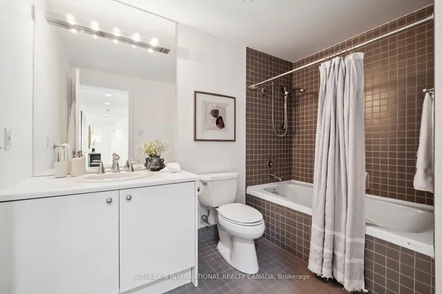 Additional property image - 77 Avenue Rd Unit 306