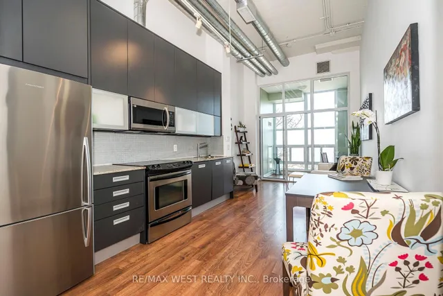 Additional property image - 380 Macpherson Ave Unit 333