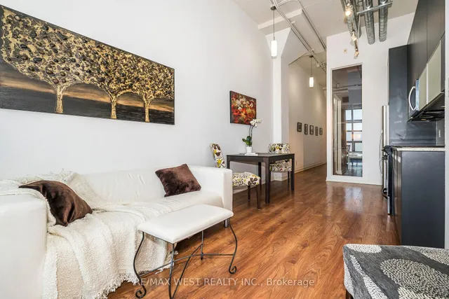 Additional property image - 380 Macpherson Ave Unit 333