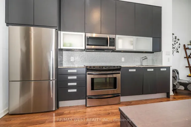 Additional property image - 380 Macpherson Ave Unit 333