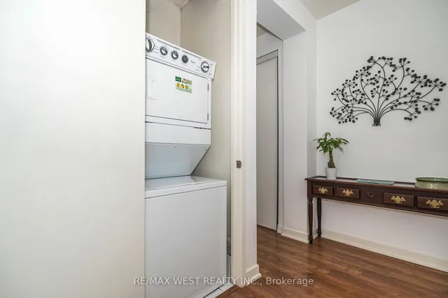 Additional property image - 380 Macpherson Ave Unit 333