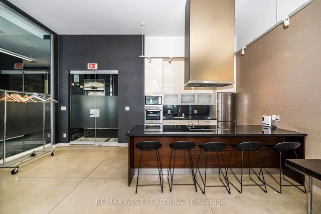 Additional property image - 380 Macpherson Ave Unit 333