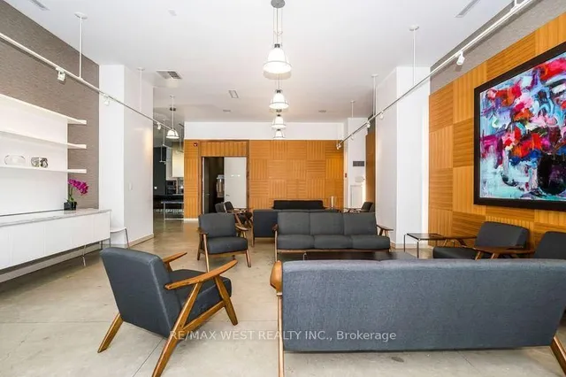 Additional property image - 380 Macpherson Ave Unit 333