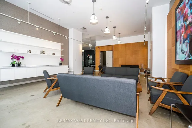 Additional property image - 380 Macpherson Ave Unit 333
