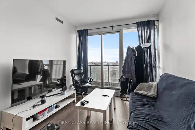 Additional property image - 70 Temperance St Unit 3816