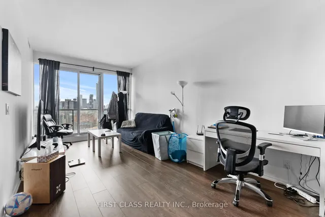 Additional property image - 70 Temperance St Unit 3816