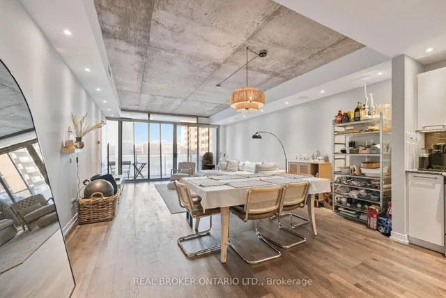 Additional property image - 95 Bathurst St Unit 222