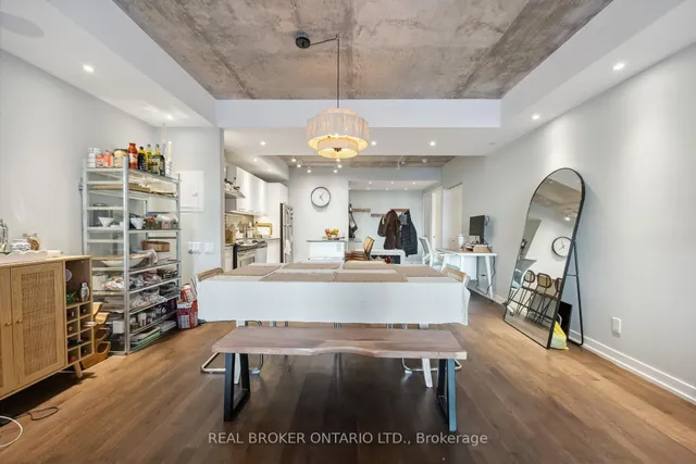 Additional property image - 95 Bathurst St Unit 222