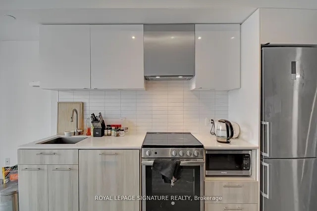 Additional property image - 251 Jarvis St Unit 2812