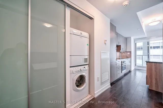 Additional property image - 426 University Ave Unit 2307