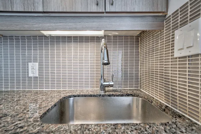 Additional property image - 426 University Ave Unit 2307