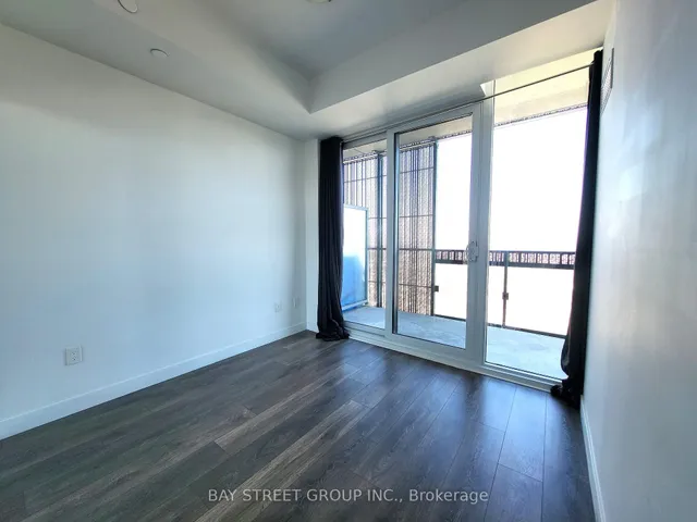 Additional property image - 8 Eglinton Ave Unit 5705