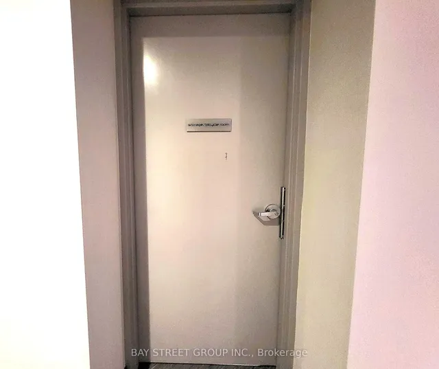 Additional property image - 8 Eglinton Ave Unit 5705