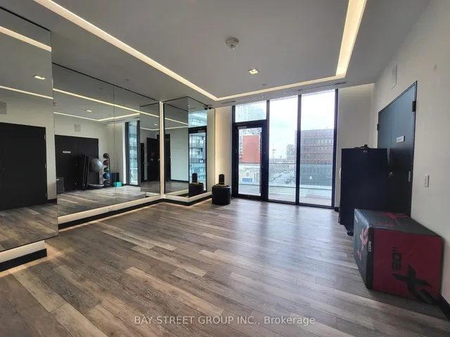 Additional property image - 8 Eglinton Ave Unit 5705