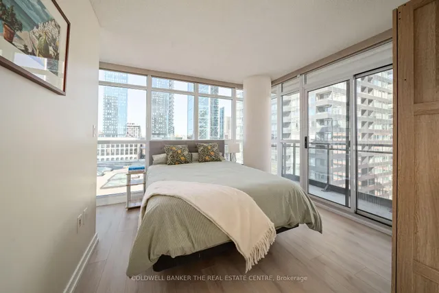 Additional property image - 8 Telegram Mews Unit 1207