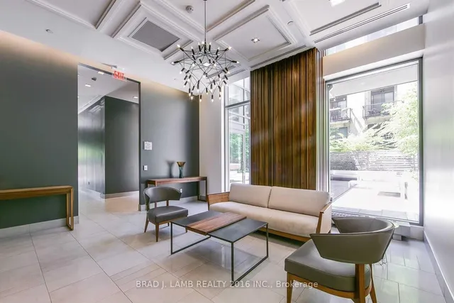 Additional property image - 775 King St Unit 809