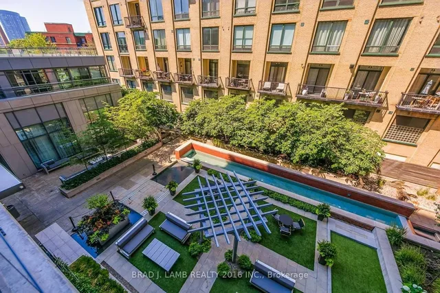 Additional property image - 775 King St Unit 809