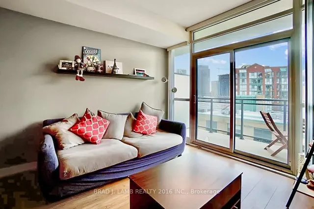 Additional property image - 775 King St Unit 809