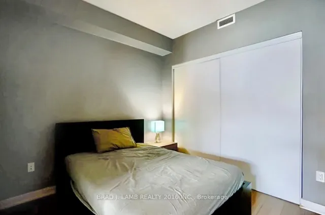 Additional property image - 775 King St Unit 809