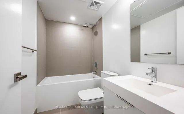 Additional property image - 99 Foxbar Rd Unit 1107
