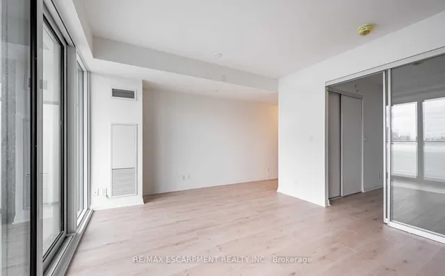 Additional property image - 99 Foxbar Rd Unit 1107