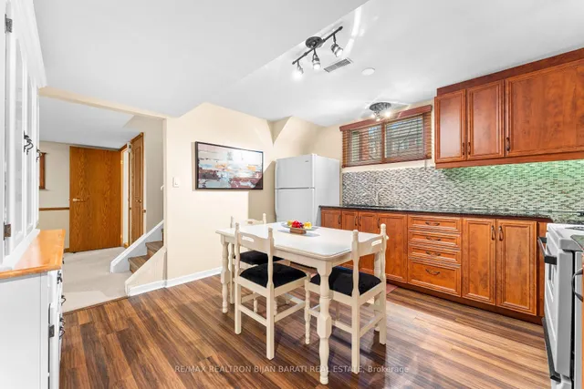 Additional property image - 276 Kingsdale Ave
