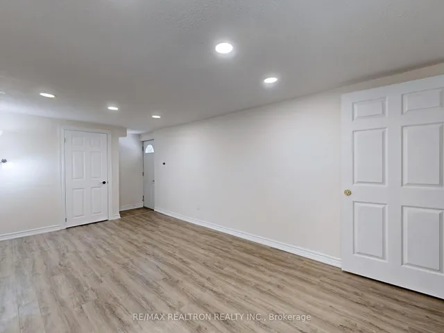 Additional property image - 33 Angus Dr