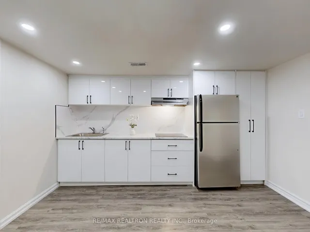 Additional property image - 33 Angus Dr