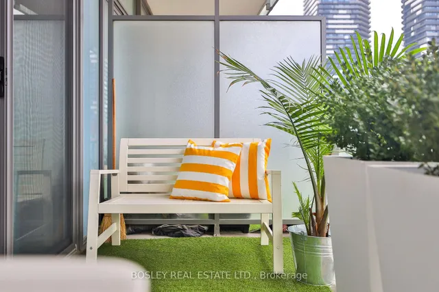 Additional property image - 1 Market St Unit 1001