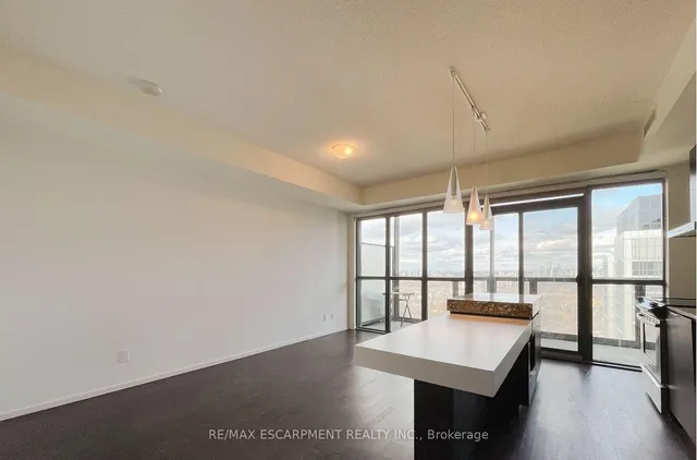 Additional property image - 101 Charles St Unit 2809