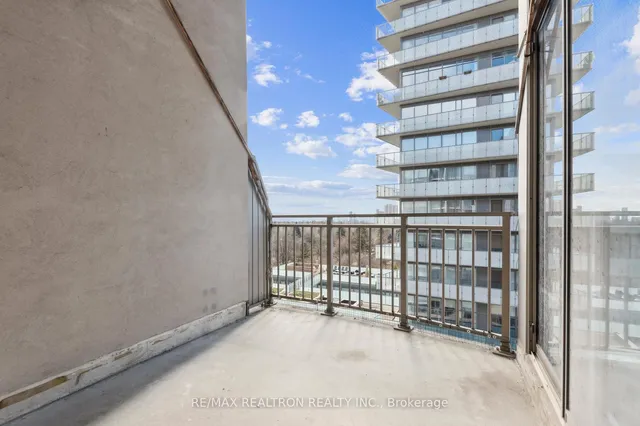 Additional property image - 18 Merton St Unit 906