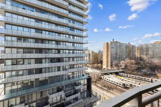 Additional property image - 18 Merton St Unit 906