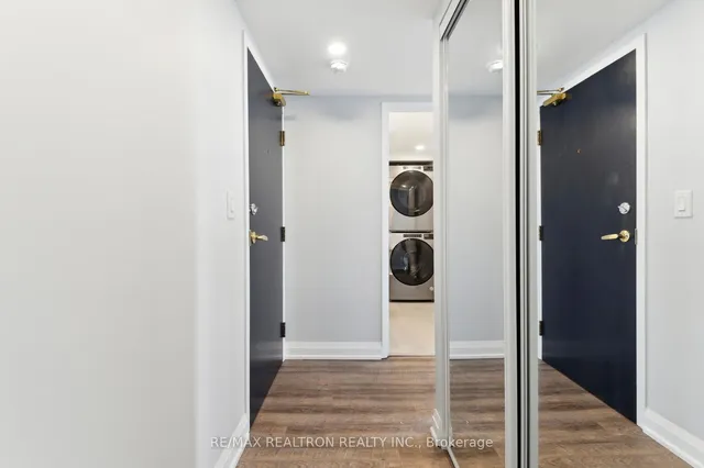 Additional property image - 18 Merton St Unit 906