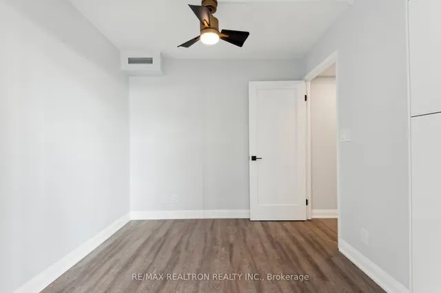 Additional property image - 18 Merton St Unit 906