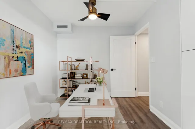 Additional property image - 18 Merton St Unit 906