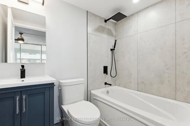 Additional property image - 18 Merton St Unit 906